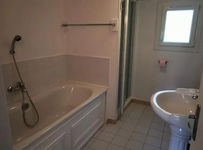 Bed & Breakfast Vacances Castellane 3*