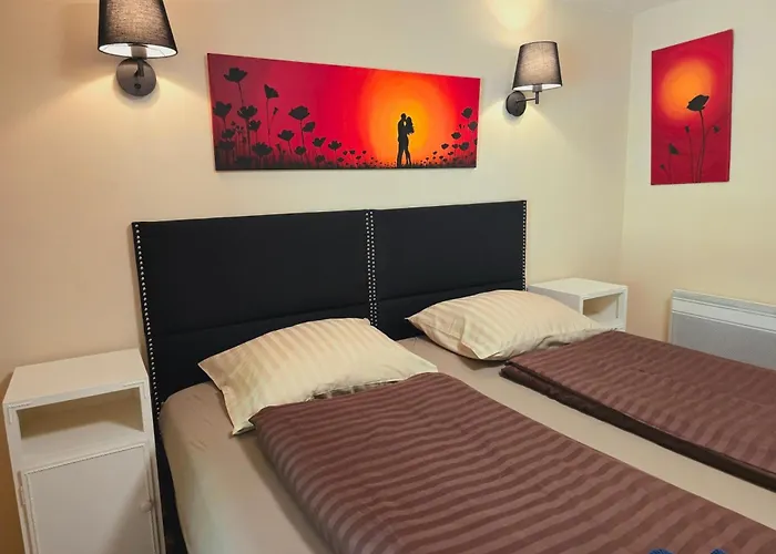 Vacances Castellane Bed & Breakfast 3*