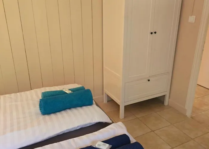 Bed & Breakfast Vacances Castellane 3*